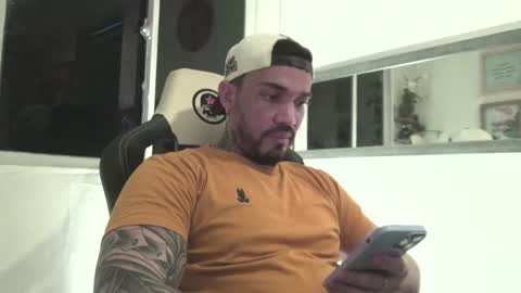 Snapshot of angellatino0 chatting on January 3, 12:11 am angellatino0 online show from January 3, 12:11 am