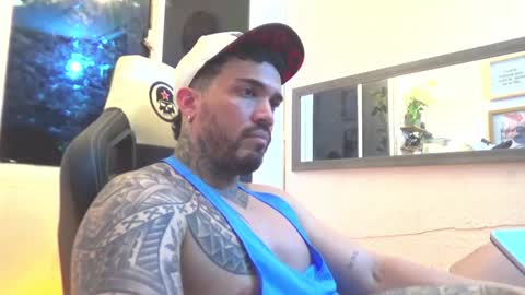 Snapshot of angellatino0 chatting on January 15, 7:05 am angellatino0 online show from January 15, 7:05 am