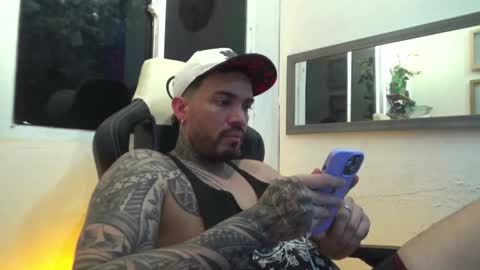 Snapshot of angellatino0 chatting on January 31, 7:07 am angellatino0 online show from January 31, 7:07 am