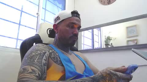 Snapshot of angellatino0 chatting on February 16, 9:38 pm angellatino0 online show from February 16, 9:38 pm