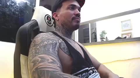 Snapshot of angellatino0 chatting on February 18, 8:59 am angellatino0 online show from February 18, 8:59 am