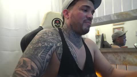 Snapshot of angellatino0 chatting on October 15, 3:06 am angellatino0 online show from October 15, 3:06 am