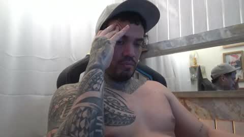 Snapshot of angellatino0 chatting on October 25, 6:54 am angellatino0 online show from October 25, 6:54 am