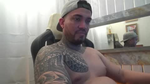 Snapshot of angellatino0 chatting on November 9, 7:39 am angellatino0 online show from November 9, 7:39 am