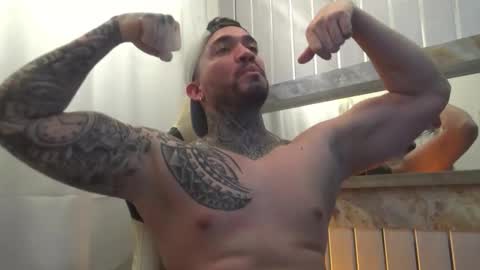 Snapshot of angellatino0 chatting on November 24, 5:18 am angellatino0 online show from November 24, 5:18 am