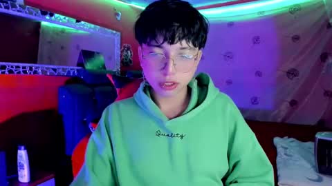 Snapshot of angellonfire chatting on September 12, 7:08 am Angel  online show from September 12, 7:08 am