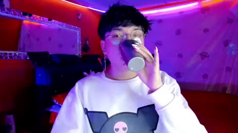 Snapshot of angellonfire chatting on September 16, 1:50 am Angel  online show from September 16, 1:50 am