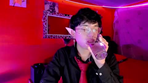 Snapshot of angellonfire chatting on October 5, 4:00 am Angel  online show from October 5, 4:00 am