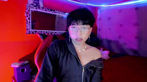 Snapshot of angellonfire chatting on October 9, 5:27 am Angel  online show from October 9, 5:27 am