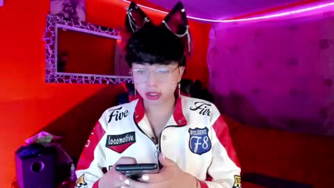 Snapshot of angellonfire chatting on October 12, 4:33 am Angel  online show from October 12, 4:33 am