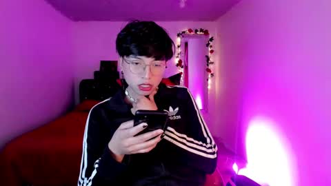 Snapshot of angellonfire chatting on November 22, 6:23 am Angel online show from November 22, 6:23 am