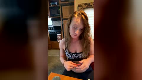 angellove8606 online show from December 13, 8:58 pm