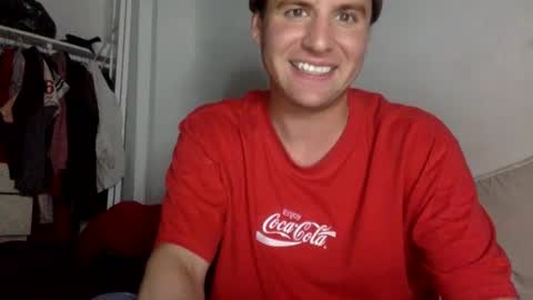 Snapshot of angelofdesire9 chatting on September 25, 5:00 am Angel online show from September 25, 5:00 am