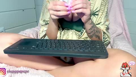 Snapshot of angelok_ chatting on February 6, 6:51 am My name is Ena. You will make me very happy if you subscribe. Love you  online show from February 6, 6:51 am