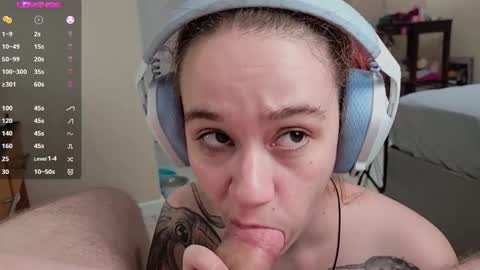 Chau Mist    online show from February 27, 3:25 am