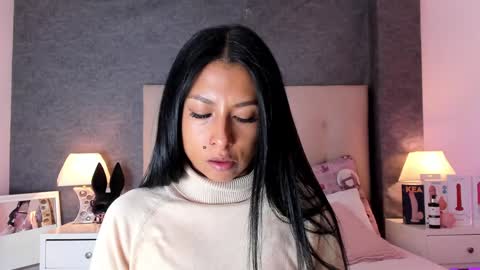 Angela online show from January 20, 1:32 pm