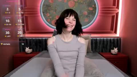 Snapshot of angelshy_ chatting on November 9, 12:25 pm angelshy_ online show from November 9, 12:25 pm