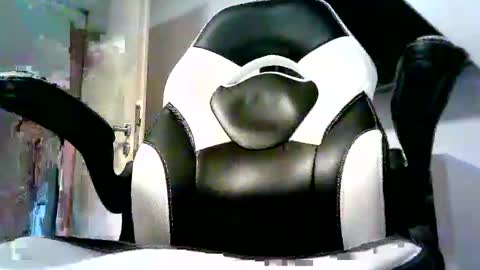 angeluscam online show from November 18, 8:30 am