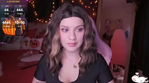 Snapshot of angelytaxx chatting on October 28, 7:12 am Angel online show from October 28, 7:12 am