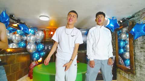 Snapshot of anghelytos chatting on December 7, 6:48 pm anghelytos online show from December 7, 6:48 pm