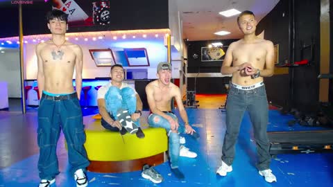 Snapshot of anghelytos chatting on January 24, 9:58 pm anghelytos online show from January 24, 9:58 pm