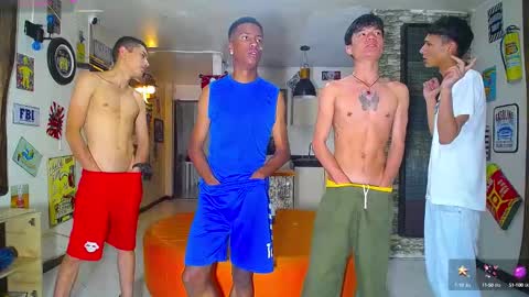 Snapshot of anghelytos chatting on February 22, 8:09 pm anghelytos online show from February 22, 8:09 pm