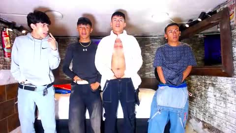 Snapshot of anghelytos chatting on October 14, 9:15 pm anghelytos online show from October 14, 9:15 pm