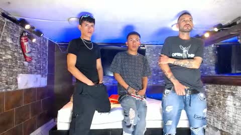 Snapshot of anghelytos chatting on October 28, 9:39 pm anghelytos online show from October 28, 9:39 pm