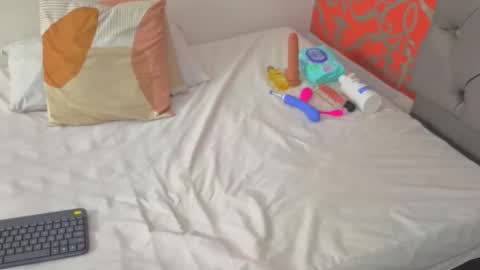 Snapshot of angi_lozano chatting on November 27, 11:12 am angi_lozano online show from November 27, 11:12 am