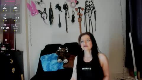 Snapshot of angierot2025 chatting on November 20, 2:34 am angierot2025 online show from November 20, 2:34 am