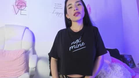 Snapshot of angiiebylpz chatting on November 17, 1:11 am violeth lopez online show from November 17, 1:11 am