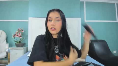 Snapshot of ania_gomez chatting on November 29, 10:13 pm Ania online show from November 29, 10:13 pm