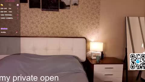 Snapshot of anika_heir chatting on November 29, 3:26 pm Alice online show from November 29, 3:26 pm