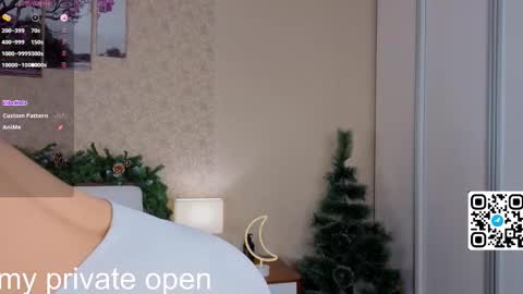 Snapshot of anika_heir chatting on December 15, 3:27 pm Alice online show from December 15, 3:27 pm