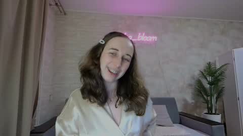 Snapshot of anikabloom chatting on February 9, 11:36 pm anikabloom online show from February 9, 11:36 pm