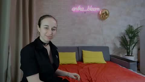 Snapshot of anikabloom chatting on February 24, 2:08 am anikabloom online show from February 24, 2:08 am