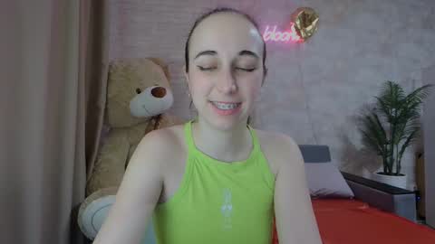 Snapshot of anikabloom chatting on March 10, 6:16 am anikabloom online show from March 10, 6:16 am