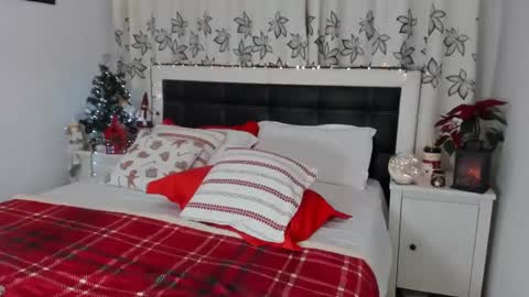 Snapshot of anissia25 chatting on December 24, 6:06 pm Anisia online show from December 24, 6:06 pm