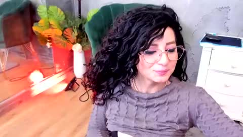 anissia teaser online show from March 5, 7:38 am