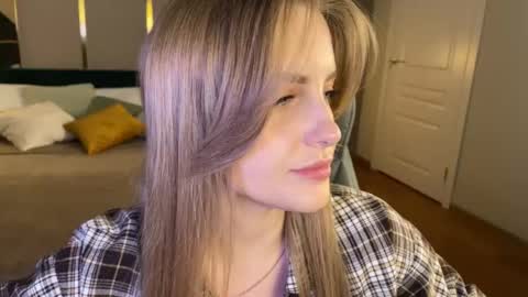 Anita online show from April 18, 1:09 am