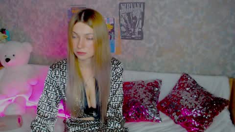Snapshot of anita_moon_ chatting on January 7, 12:03 am anita_moon_ online show from January 7, 12:03 am