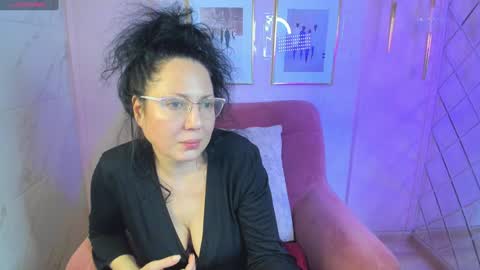 Anita online show from December 20, 4:20 am
