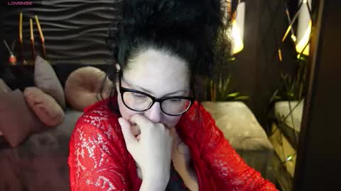 Anita online show from October 17, 9:39 pm
