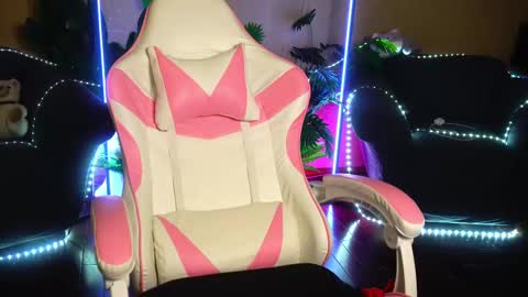 Snapshot of anita_von chatting on October 21, 4:13 am anita_von online show from October 21, 4:13 am