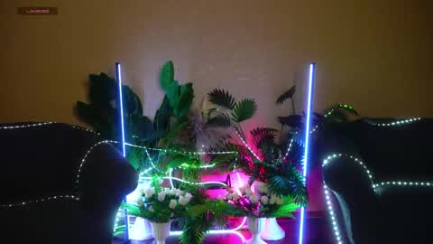 Snapshot of anita_von chatting on December 21, 8:10 am anita_von online show from December 21, 8:10 am