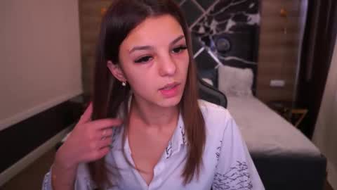 Anita online show from October 10, 7:29 am