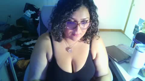 Snapshot of anitaxvalentina chatting on February 28, 12:43 am Anita Valentina online show from February 28, 12:43 am