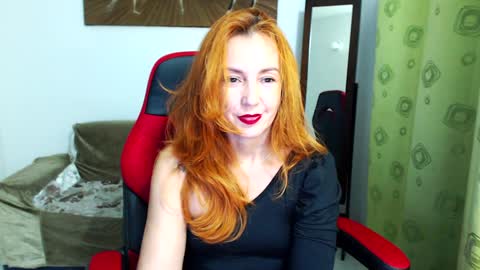 Snapshot of anitazarova chatting on January 2, 9:50 pm Anita Zarova online show from January 2, 9:50 pm