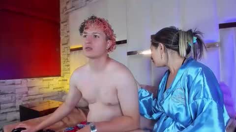 ANGEL AND TEFY online show from January 16, 6:34 pm