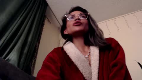 Anma Adler online show from December 23, 6:11 am